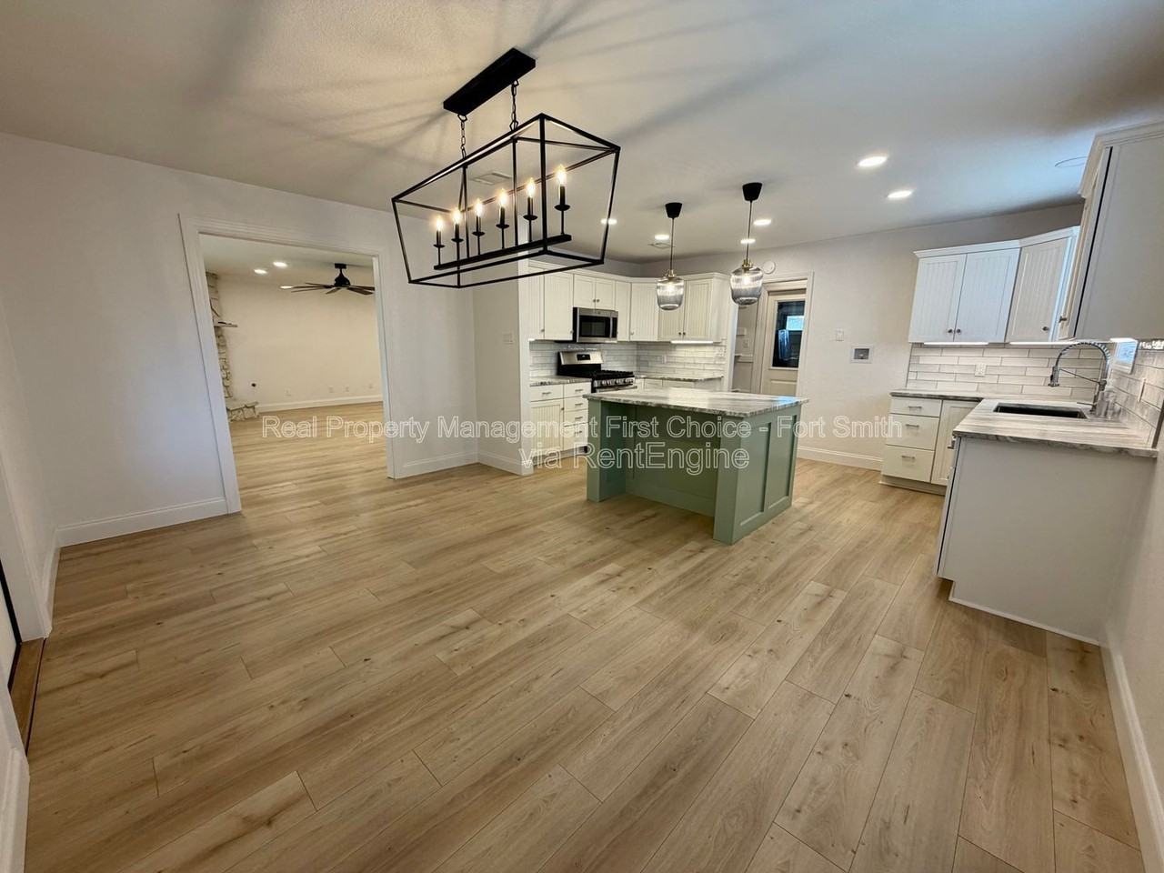 10107 Old Mill Rd - Photo 5 of 29