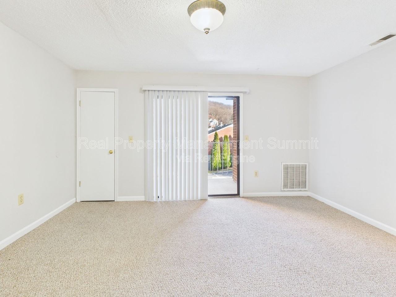 325 Campbell St #A2 - Photo 3 of 21