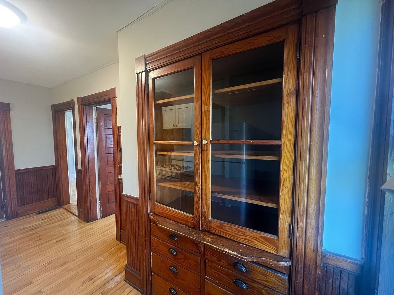 11 Beacon St #101 - Photo 5 of 9