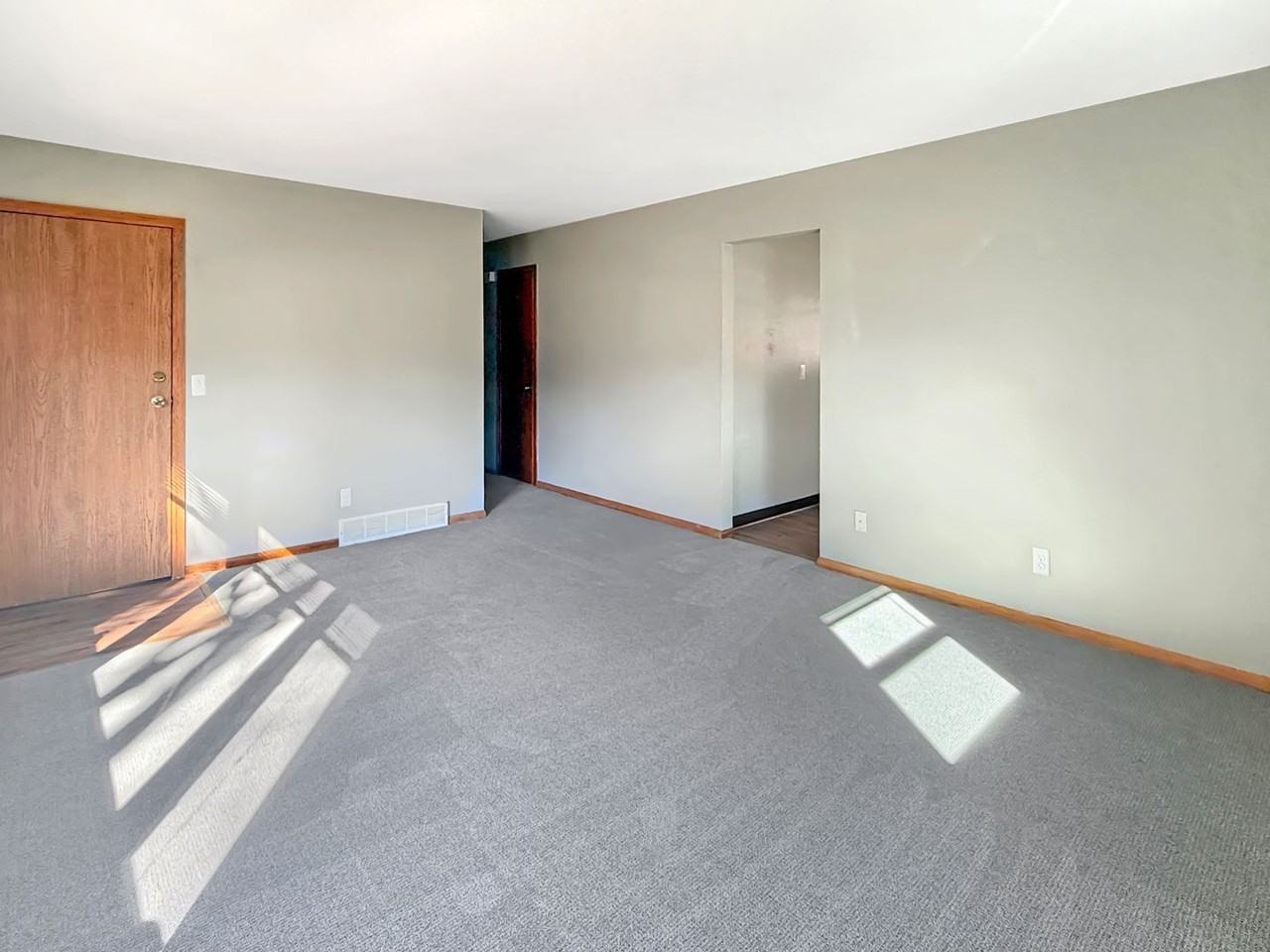 5848 Washburn Ave S #5848 - Photo 4 of 11