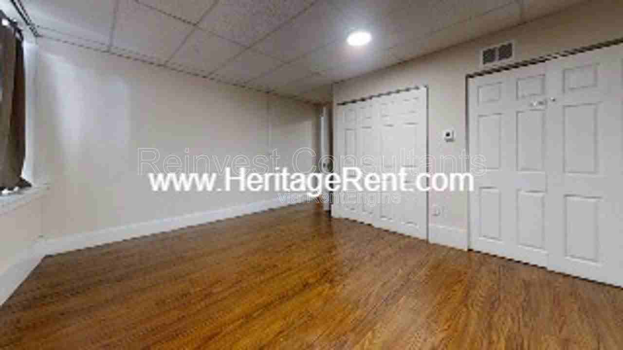 1042 Marshall Ave #1stFL - Photo 2 of 9