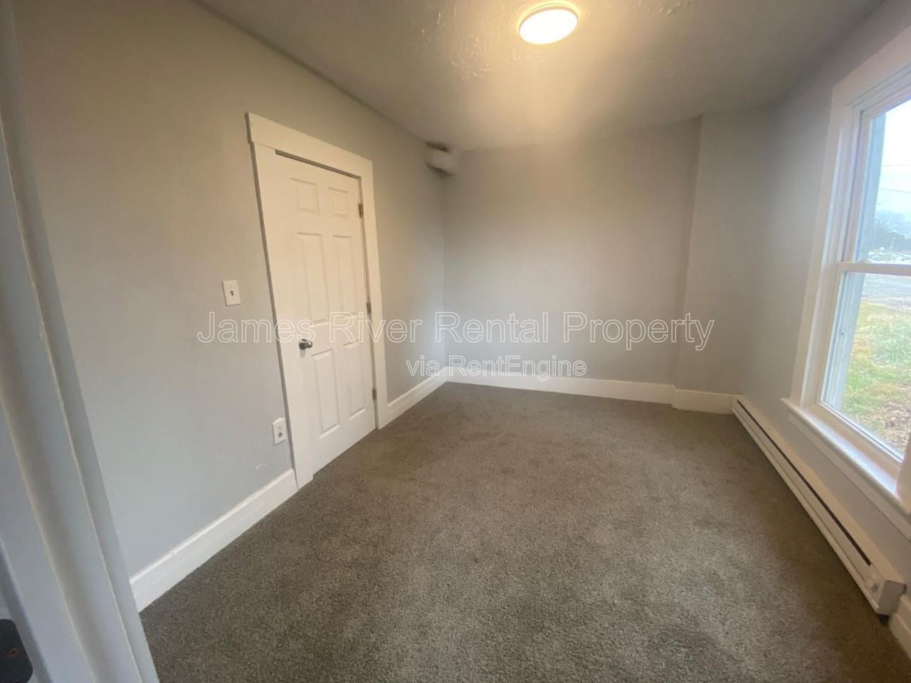 1009 4th St #2 - Photo 5 of 11