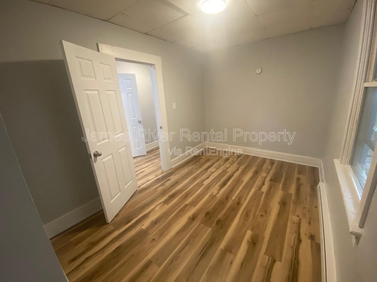 1009 4th St #2 - Photo 6 of 11