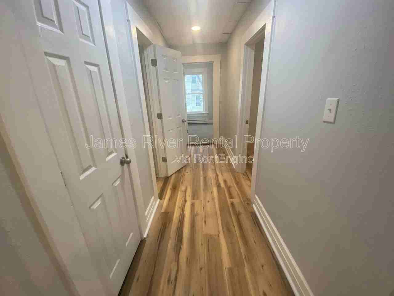 1009 4th St #2 - Photo 7 of 11