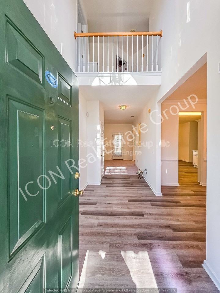 5306 Yoshino Ter - Photo 5 of 33