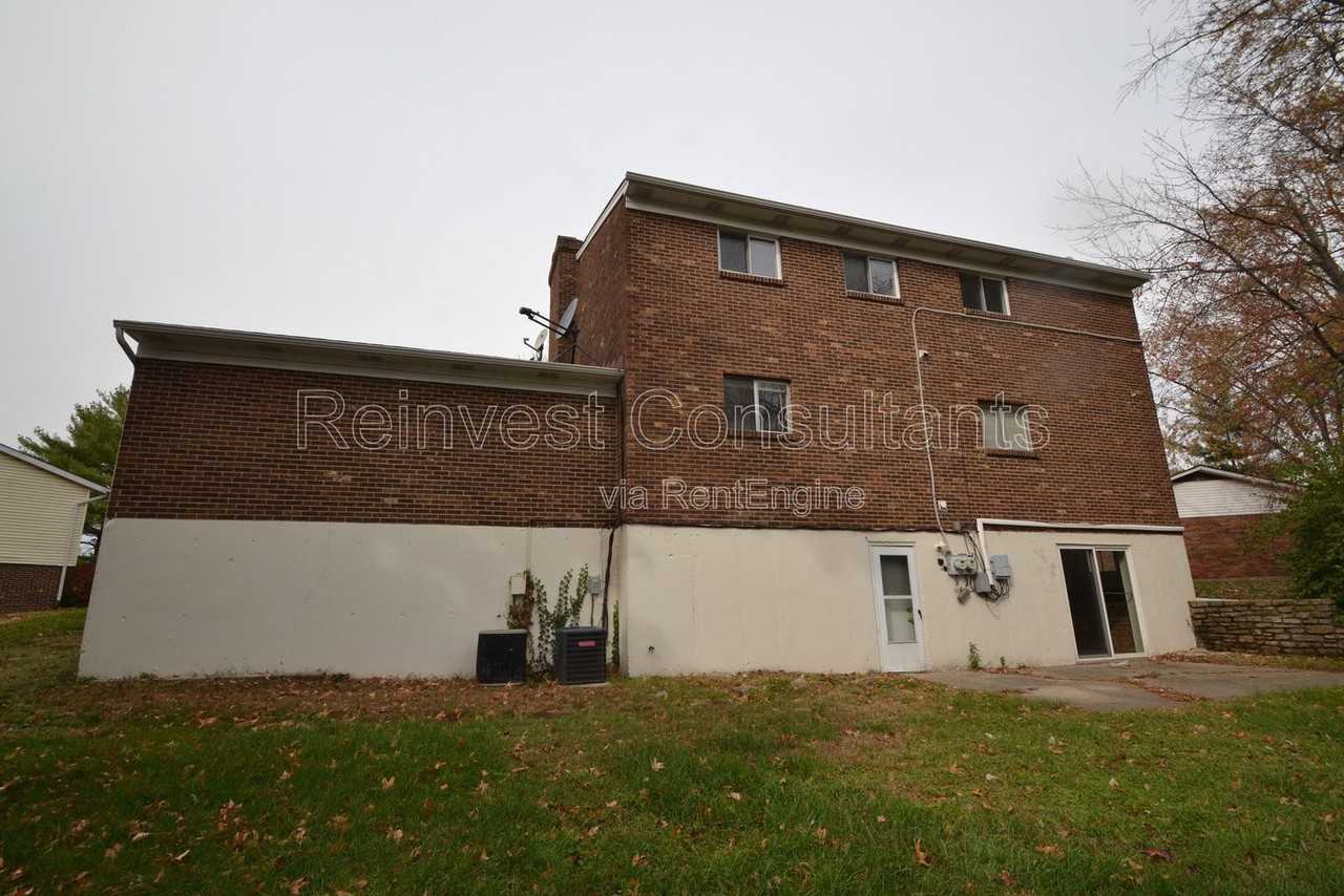 35 Wesleyan Ct #BS - Photo 2 of 9