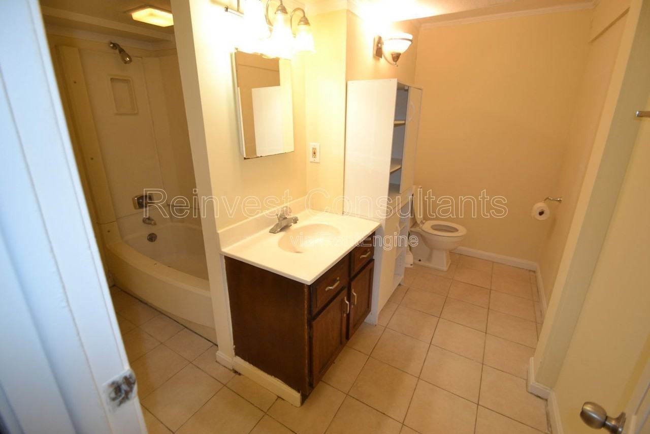 35 Wesleyan Ct #BS - Photo 6 of 9