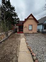 featured image of 218 Polk St