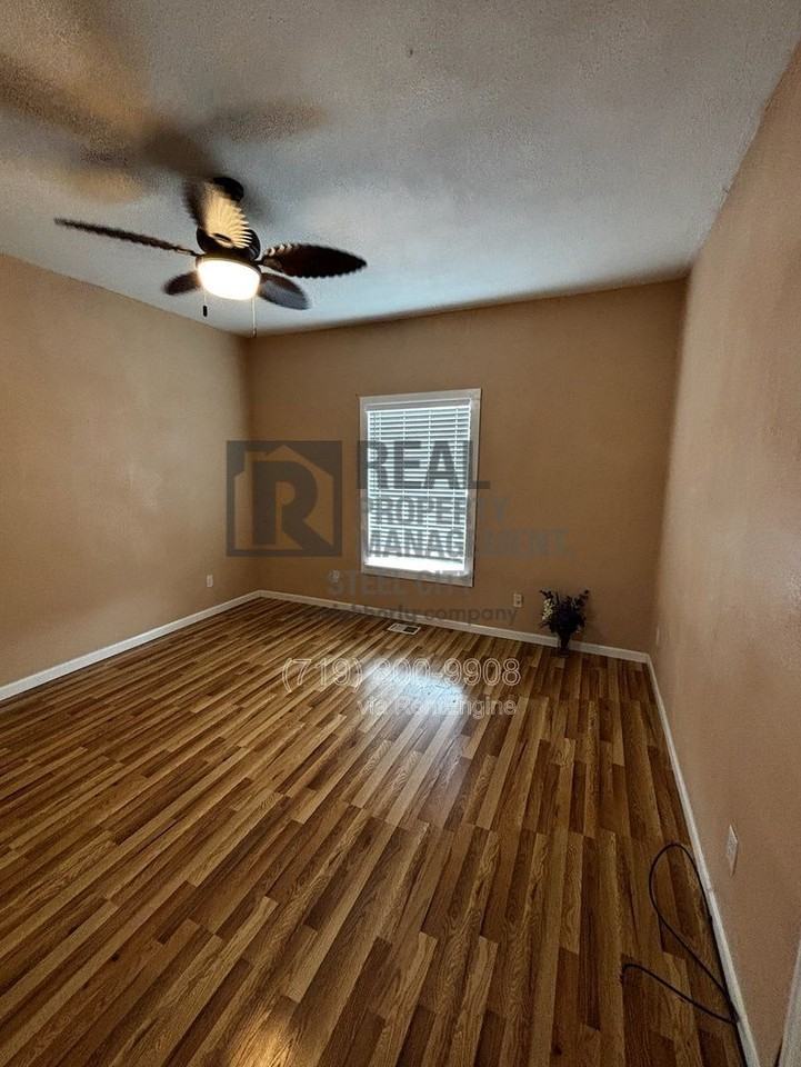 218 Polk St - Photo 3 of 18