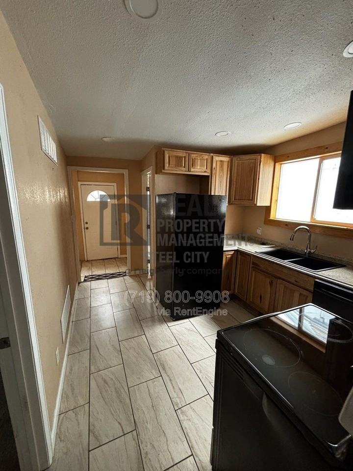 218 Polk St - Photo 6 of 18