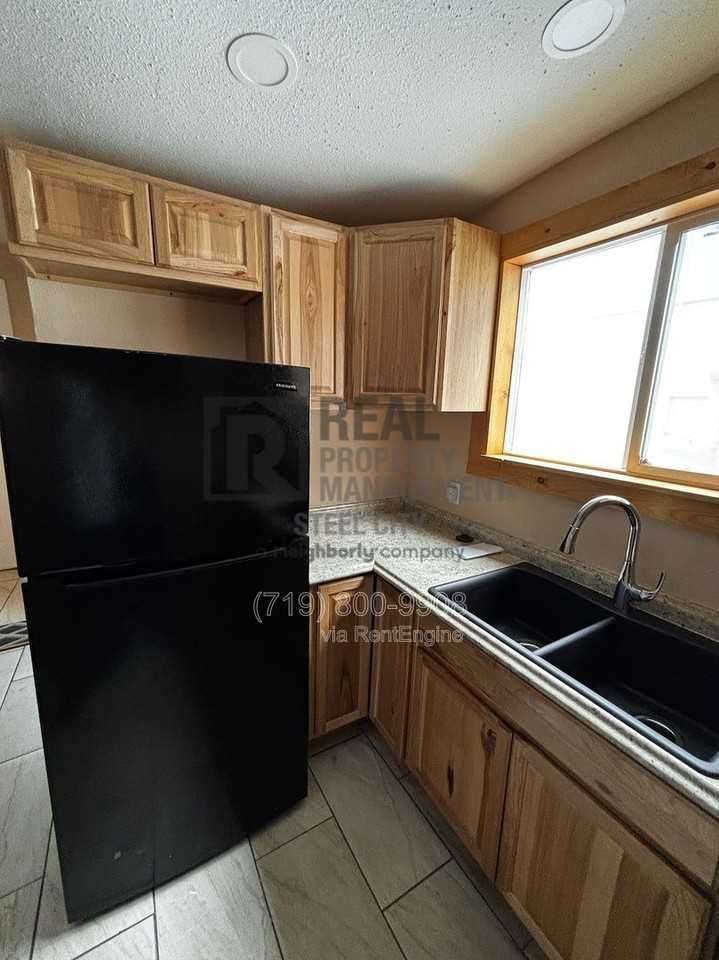 218 Polk St - Photo 7 of 18