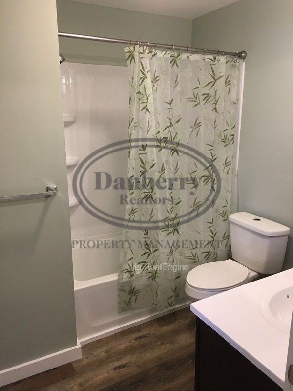 319 Frazer St #1 - Photo 7 of 16