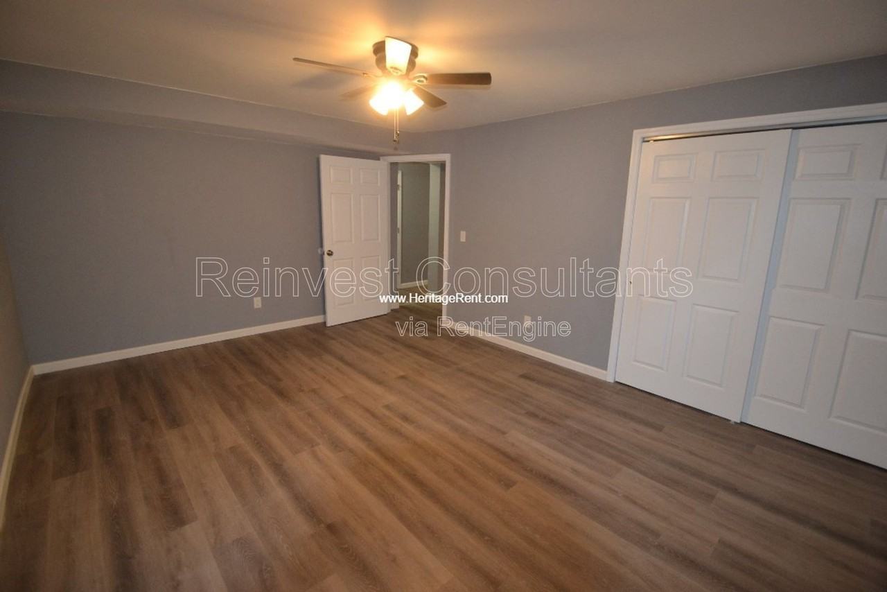 6330 Montgomery Rd #6330-9 - Photo 3 of 11