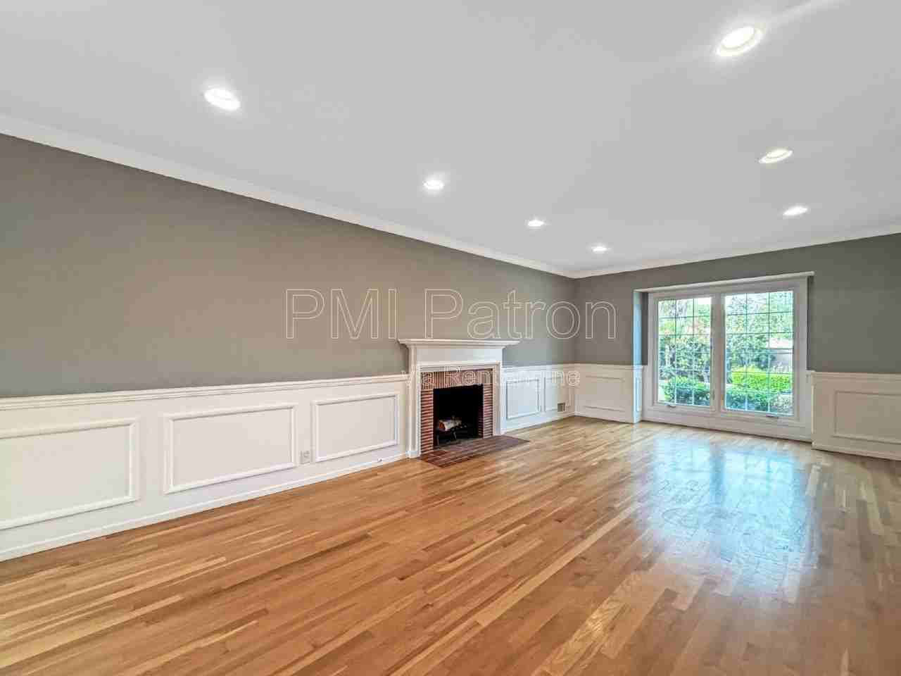 5147 E Los Flores St - Photo 4 of 31