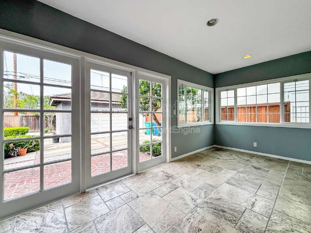 5147 E Los Flores St - Photo 6 of 31