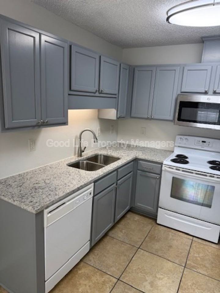 9980 Bowman Ave #A - Photo 5 of 15