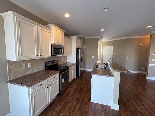 1904 Leighton Dr #B - Photo 3 of 21