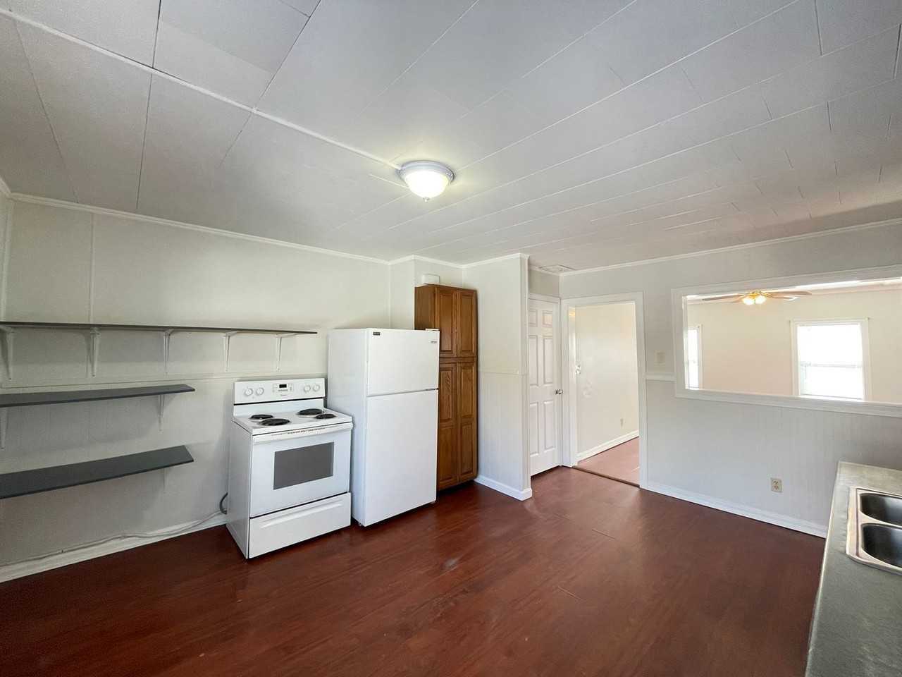 29 Front St - Photo 3 of 28