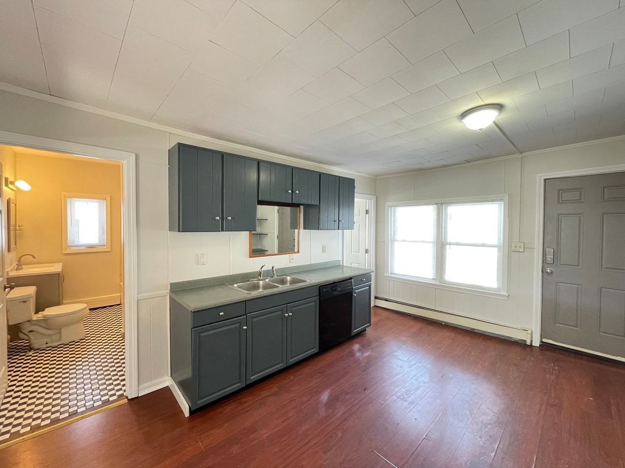 29 Front St - Photo 5 of 28