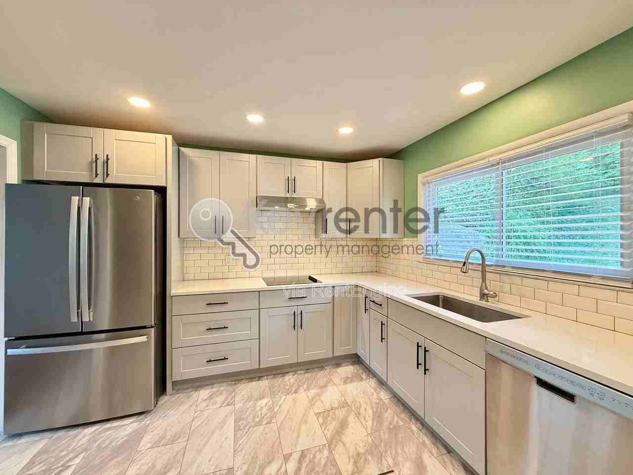 3641 Thrushwood Dr - Photo 2 of 23