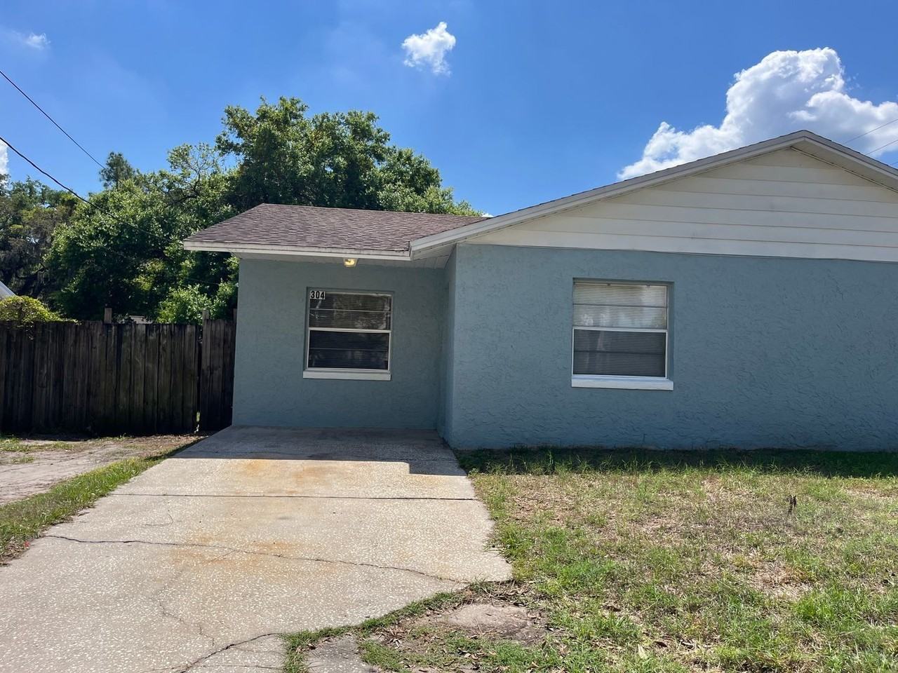 300 Orange Ave #B - Photo 2 of 11