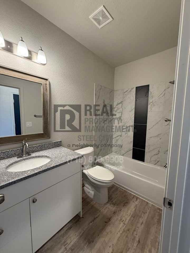 280 W Harmony Dr - Photo 5 of 13