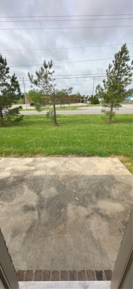 111 Ezra Ct #B - Photo 2 of 8