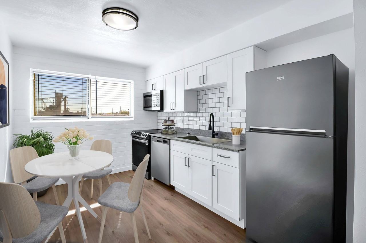 The Bronte East - Photo 2 of 33