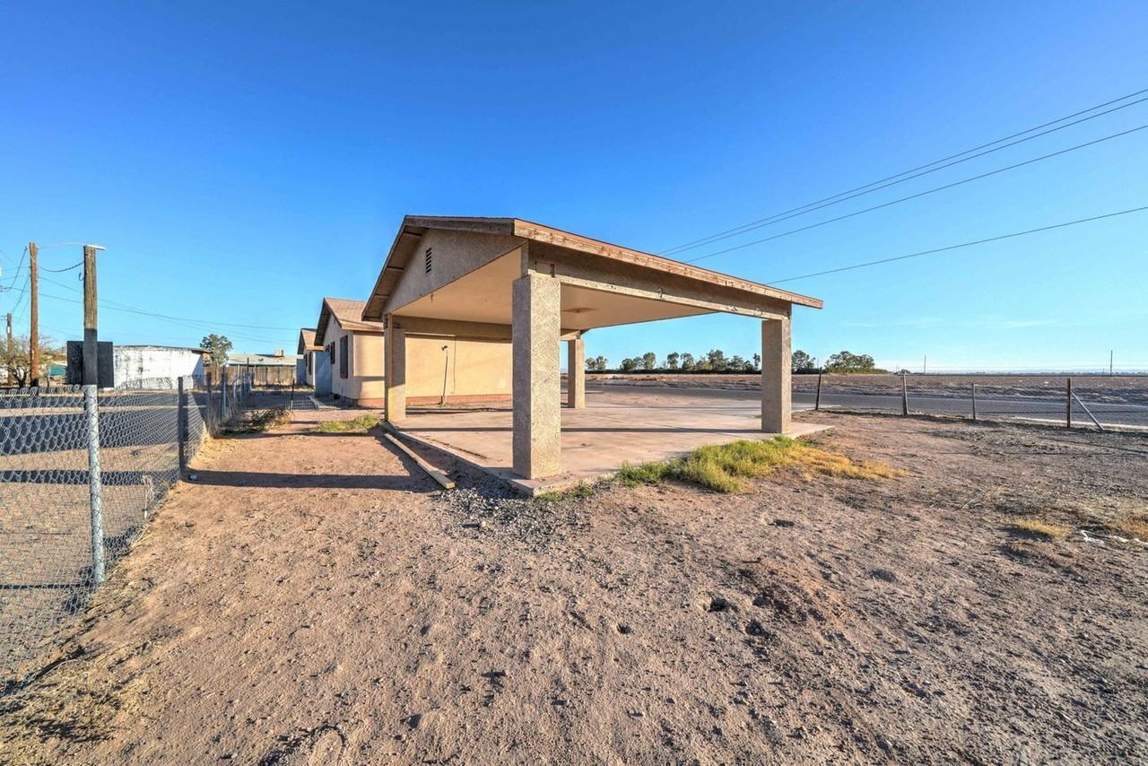 102 N Adams St - Photo 5 of 21