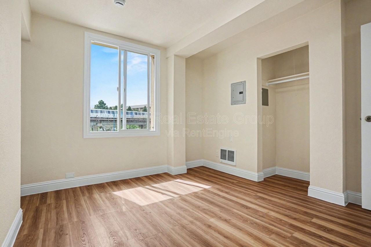 715 Peralta St #310 - Photo 6 of 16