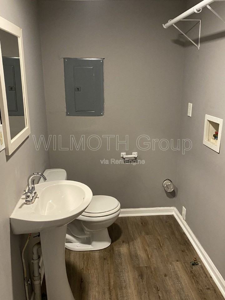 1131 N Rural St #E - Photo 5 of 6