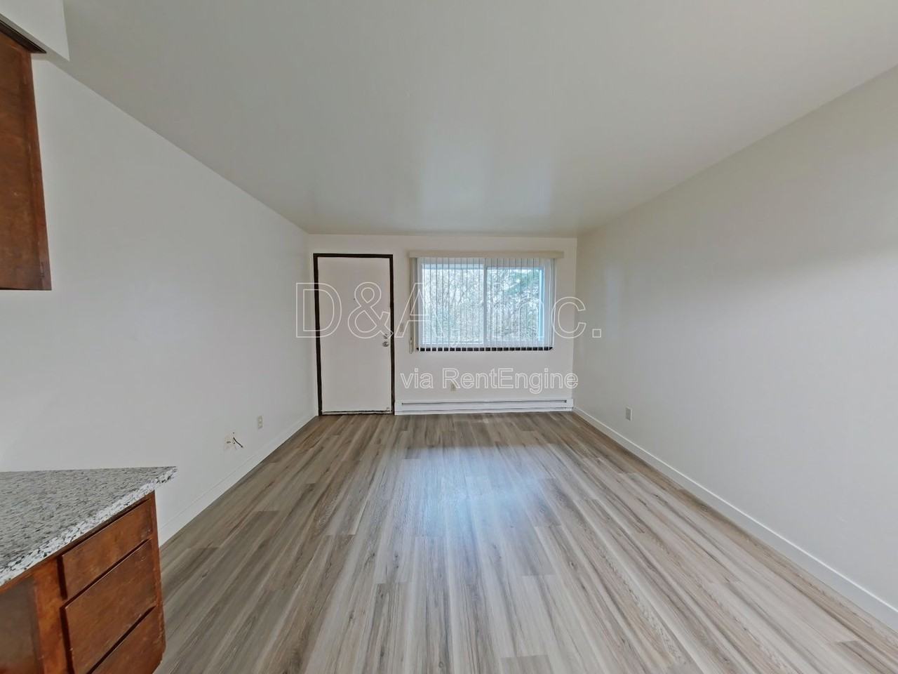 697 Jefferson St Se #10 - Photo 3 of 9