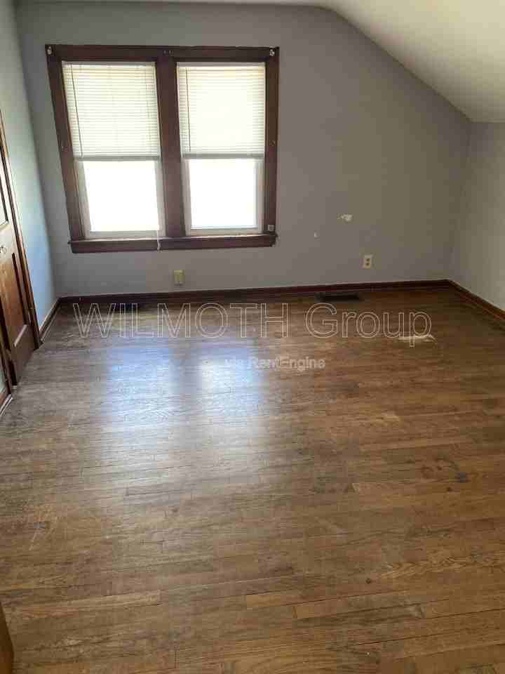 309 Central Ave - Photo 7 of 10