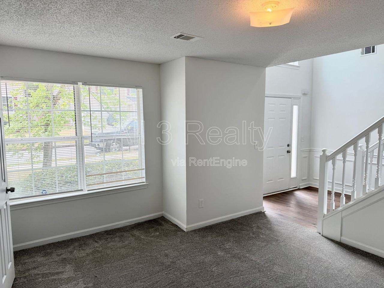 231 Baywood Xing - Photo 7 of 39