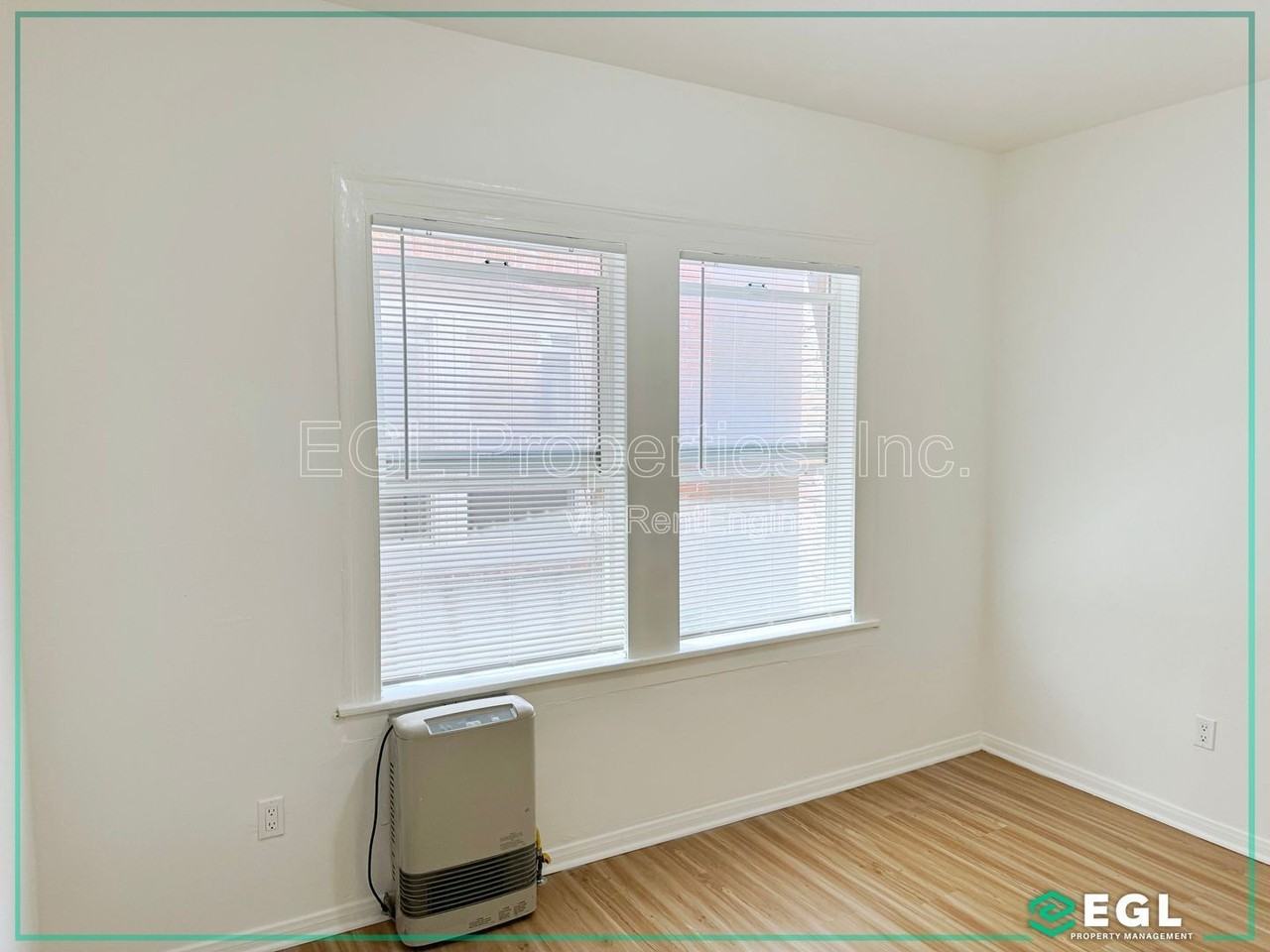 445 S Western Ave #311 - Photo 3 of 5