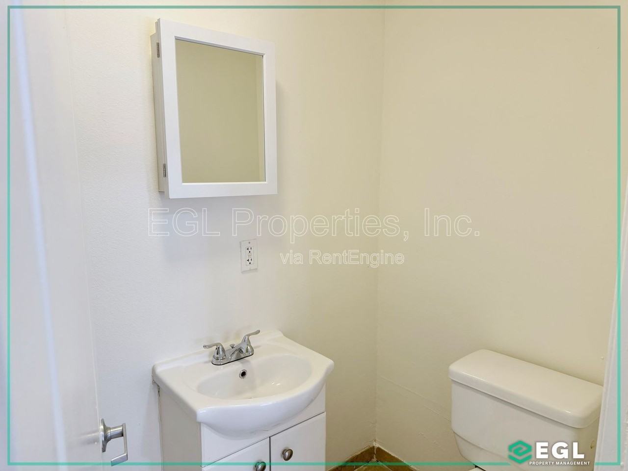 445 S Western Ave #311 - Photo 4 of 5