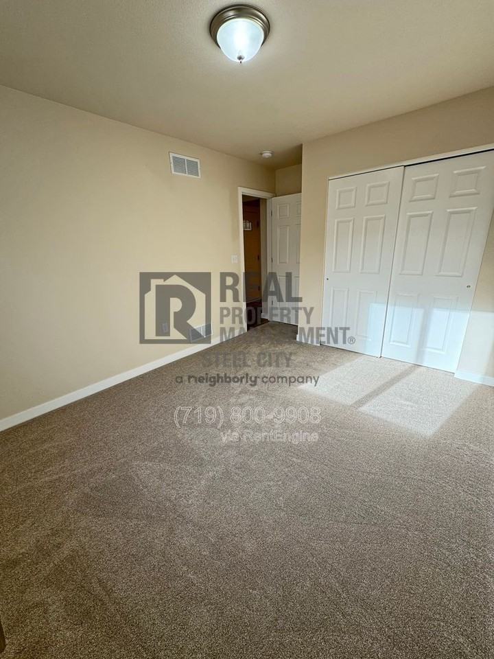 223 W Harmony Dr #A - Photo 7 of 17