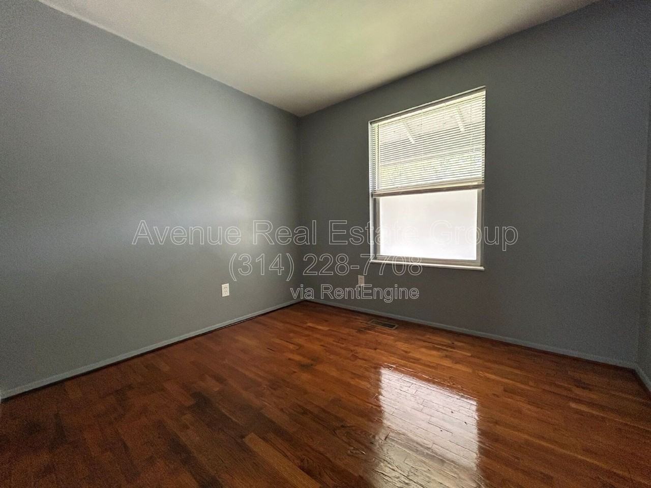 10441 Prince Dr - Photo 5 of 18