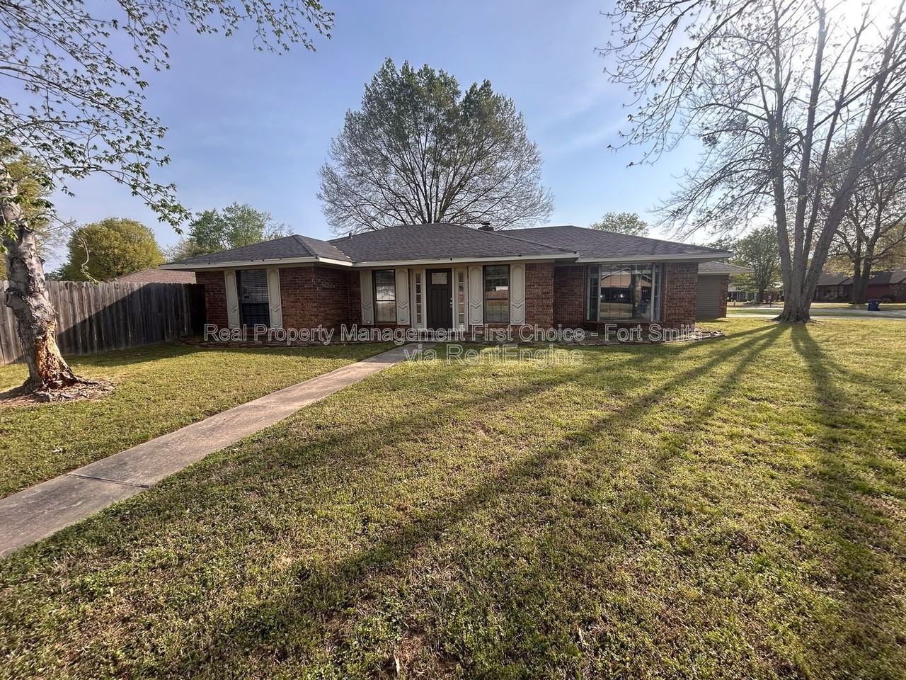 8801 Meandering Way - Photo 2 of 37