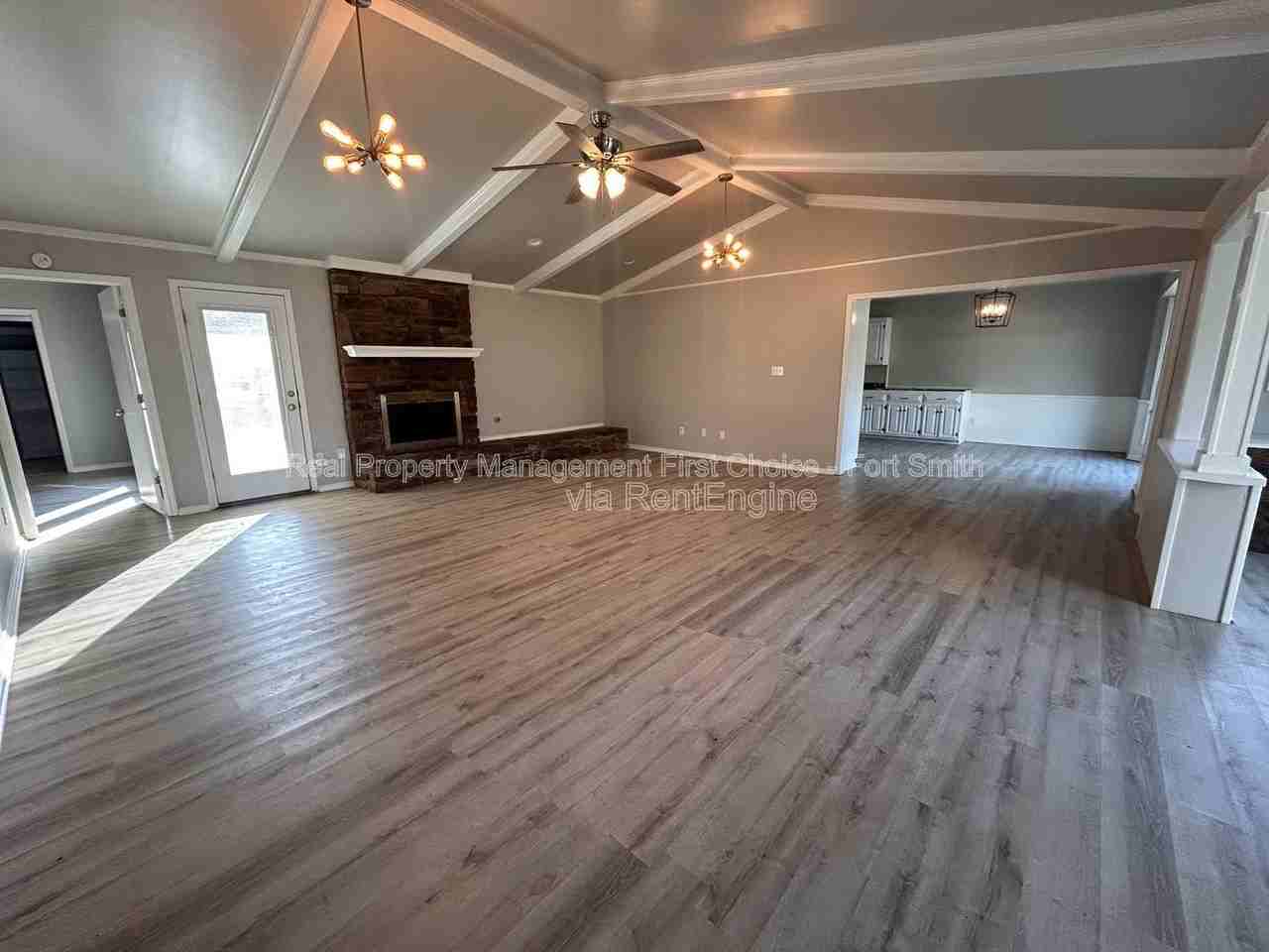 8801 Meandering Way - Photo 5 of 37