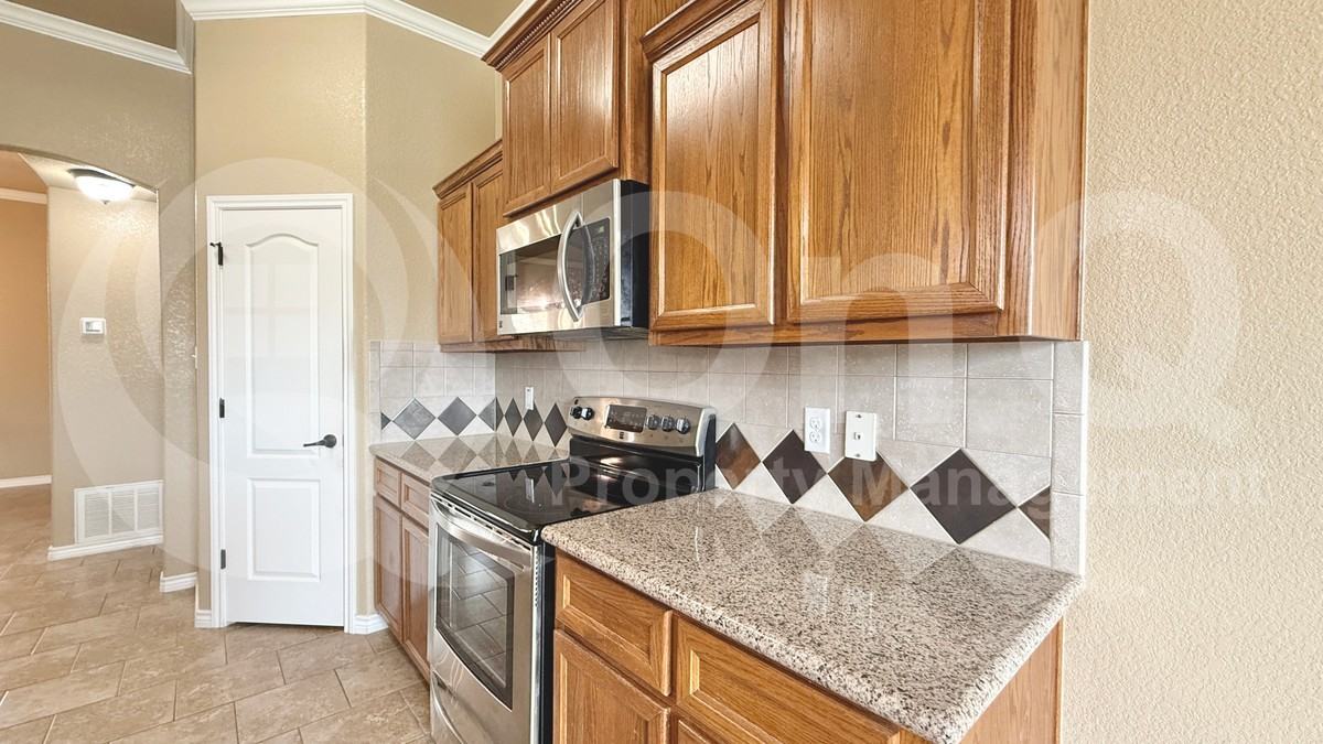 4710 Moose Rdg - Photo 2 of 20