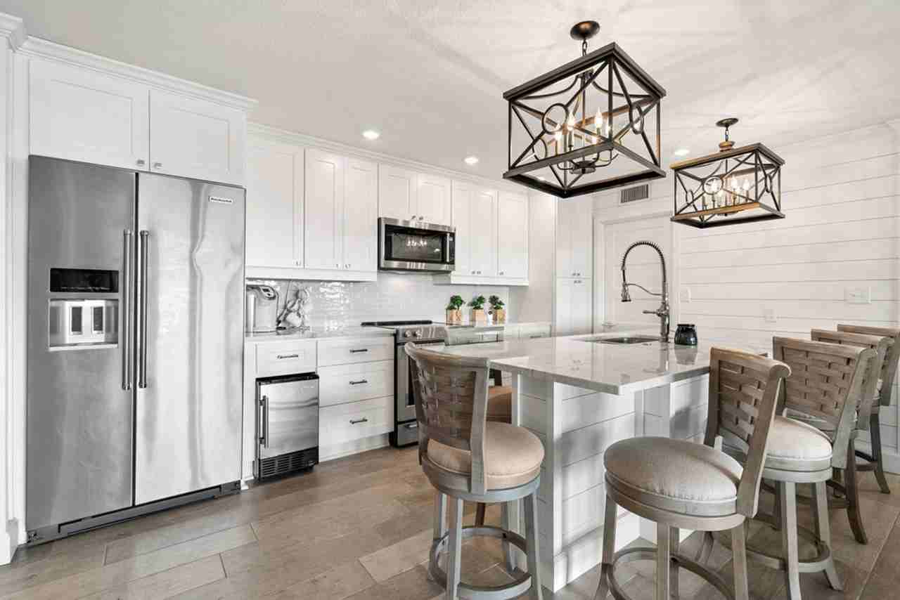 420 64th Ave #804 - Photo 7 of 30