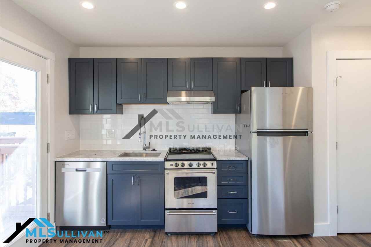 911 Carolina Ave - Photo 5 of 15