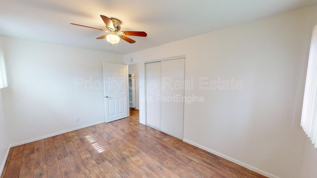 6023 Severin Dr - Photo 7 of 17