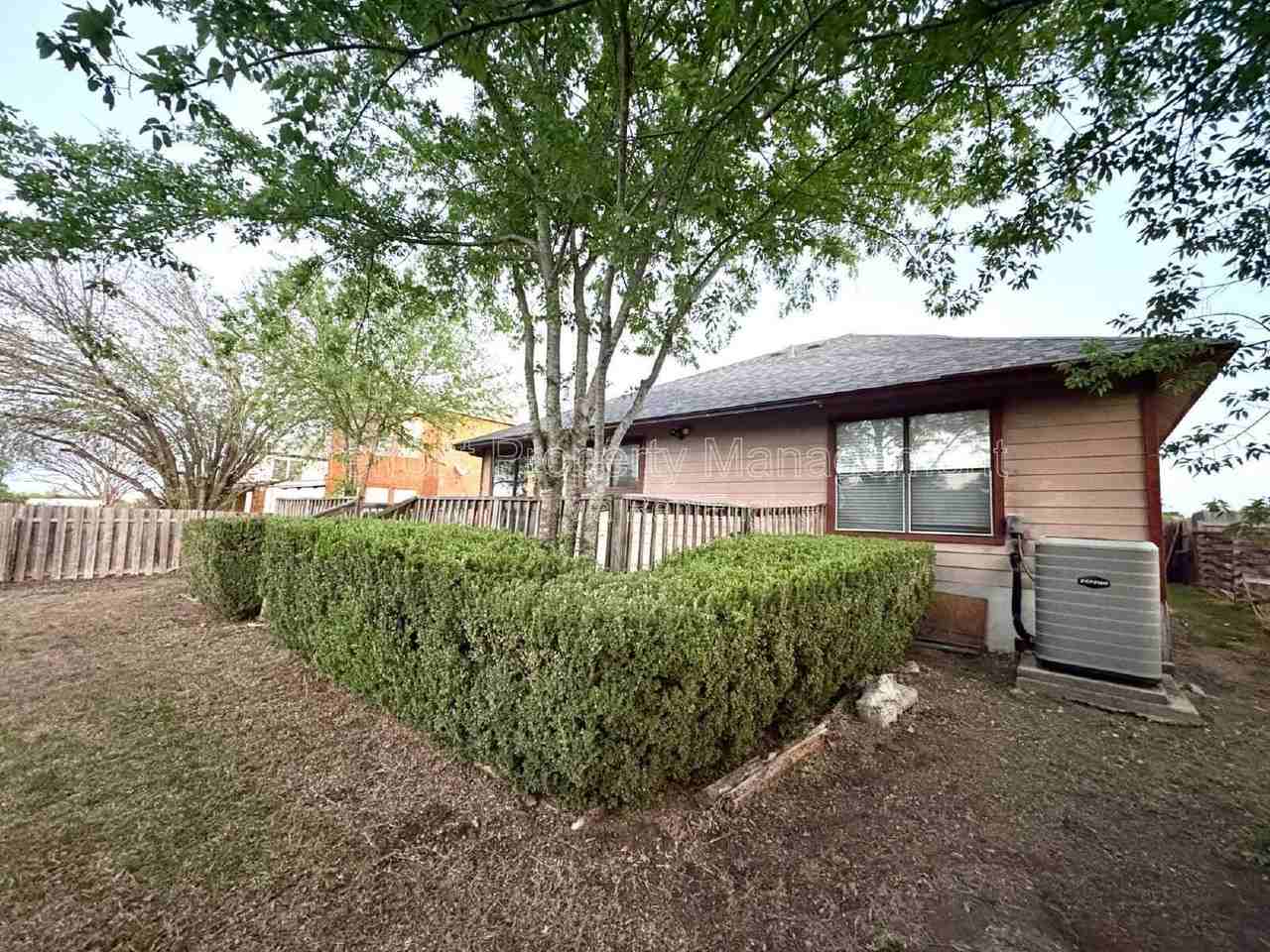 7322 Raintree Frst - Photo 4 of 23