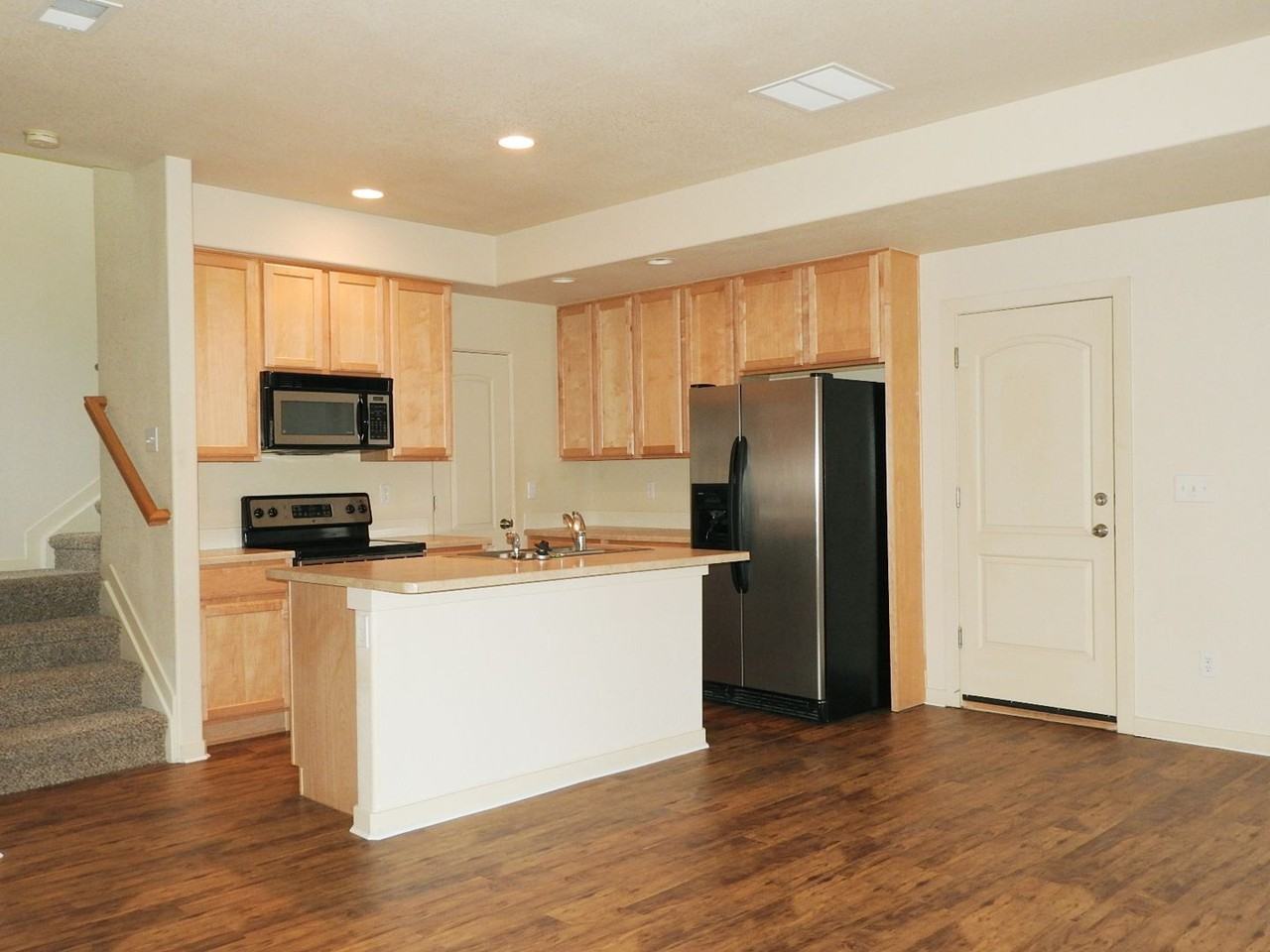 9944 Martin Luther King Blvd - Photo 4 of 11