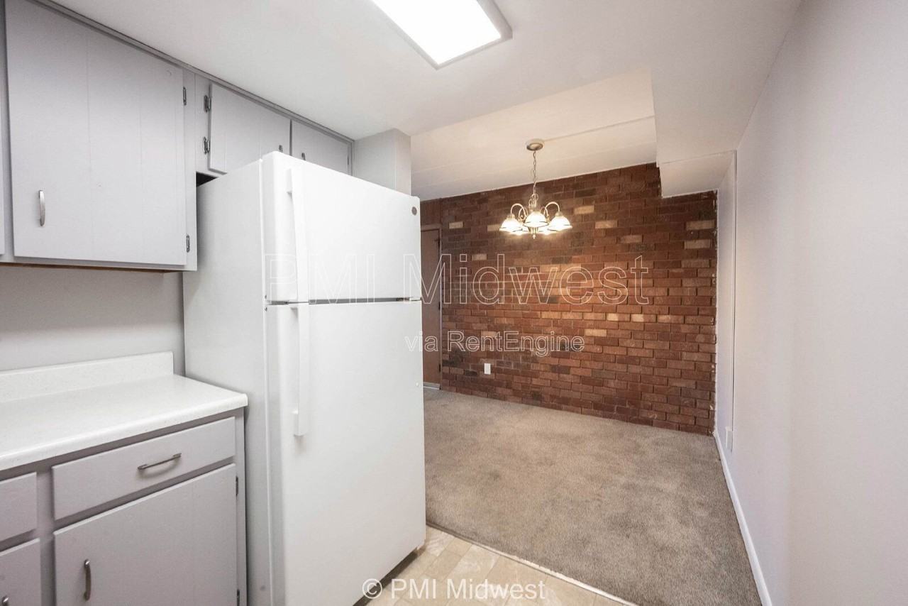 324 Progress Rd #B6 - Photo 5 of 11