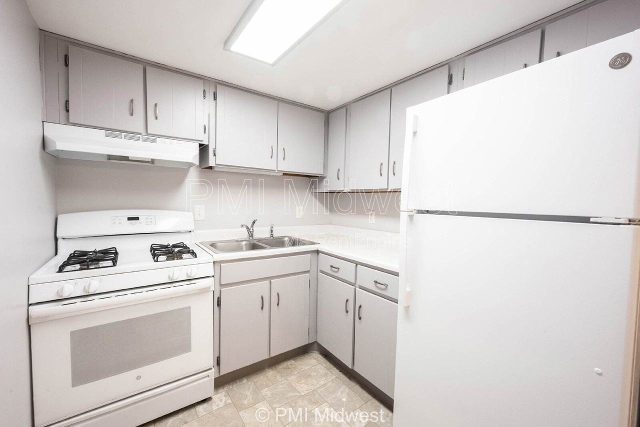 324 Progress Rd #B6 - Photo 6 of 11