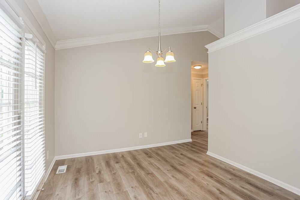 215 Ashland Manor Dr - Photo 6 of 17