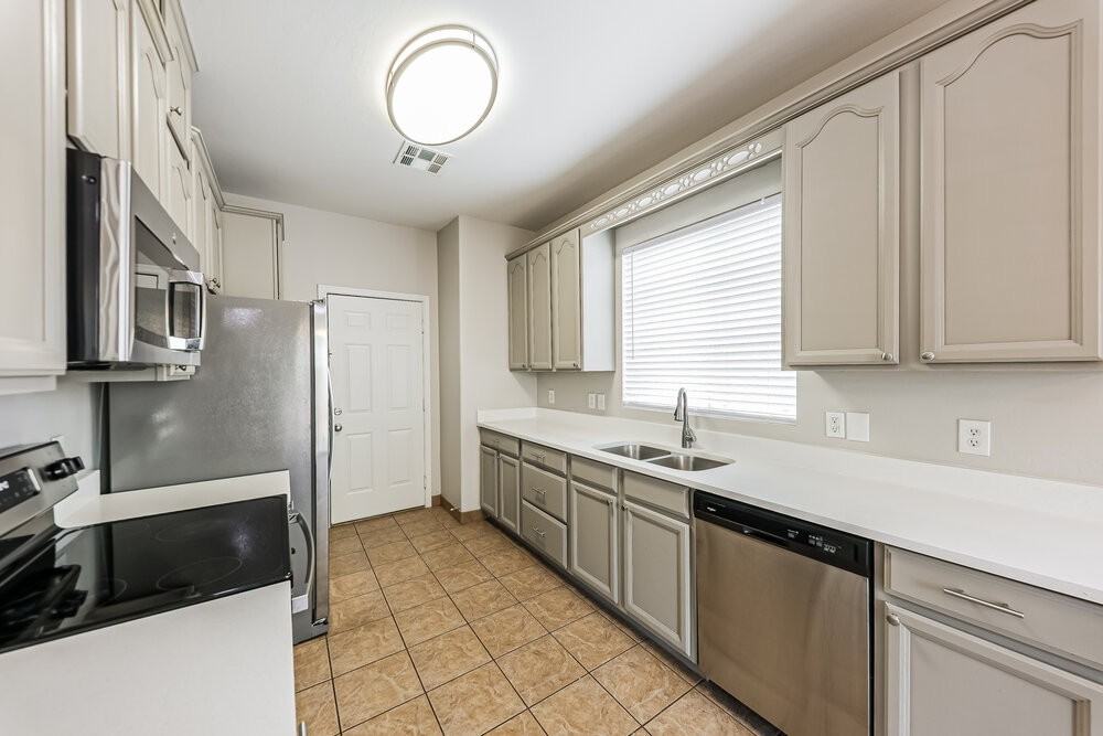 34806 N 31st Ave - Photo 7 of 17